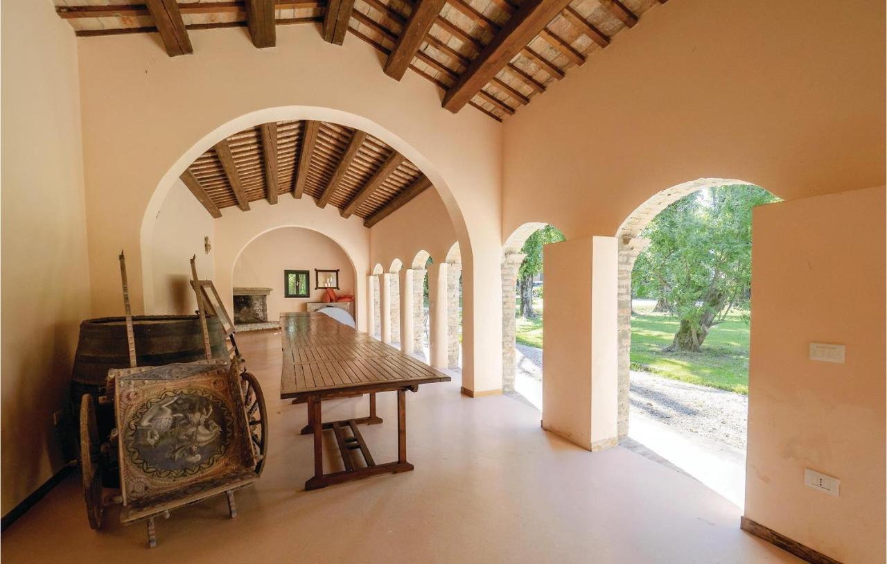 2 Bedroom Awesome Home In Taglio Di Po Ro Porto Viro Exterior photo